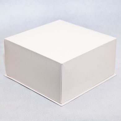 Коробка д. торту 210х210х110 кришка-дно БІЛА