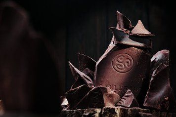 Шоколад молочний кувертюр Q23 35,2% ваг.
