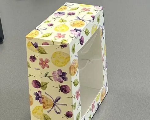 Коробка д. пряників 130х130х60 з вікном ПАСХАЛЬНА