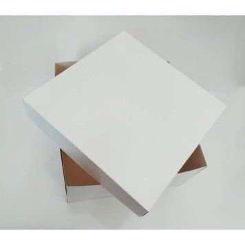 Коробка д. торту 300х300х150 БІЛА закрита