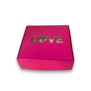 Коробка д. макаронс 150х150х50 "LOVE" ФУКСІЯ
