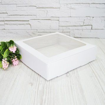 Коробка д. макаронс 205х200х50 з вікном БІЛА